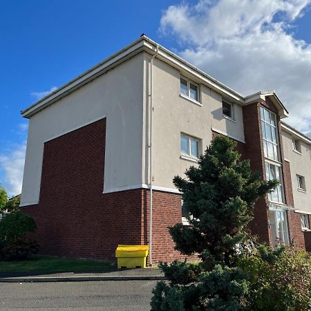 Flat Three, 212 Eaglesham Road, East Kilbride, Glasgow ภายนอก รูปภาพ